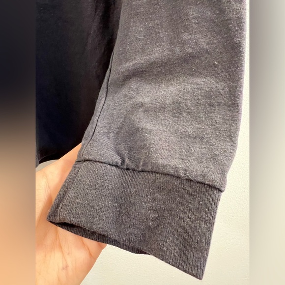 04. Patagonia Long Sleeve Logo Shirt - Picture 5 of 10